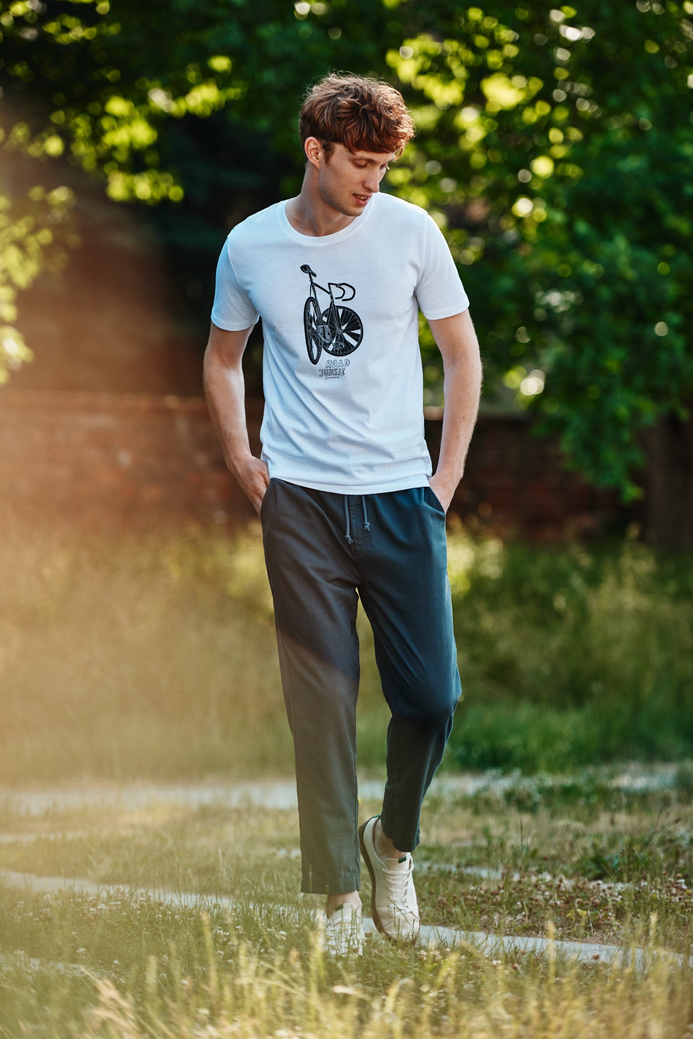 Storm Grey: Lässige Hose aus Bio-Baumwoll Mix für Herren [2286]