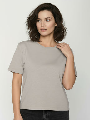Sandstone: Kastiges T-Shirt aus Bio-Baumwolle für Damen [25056]