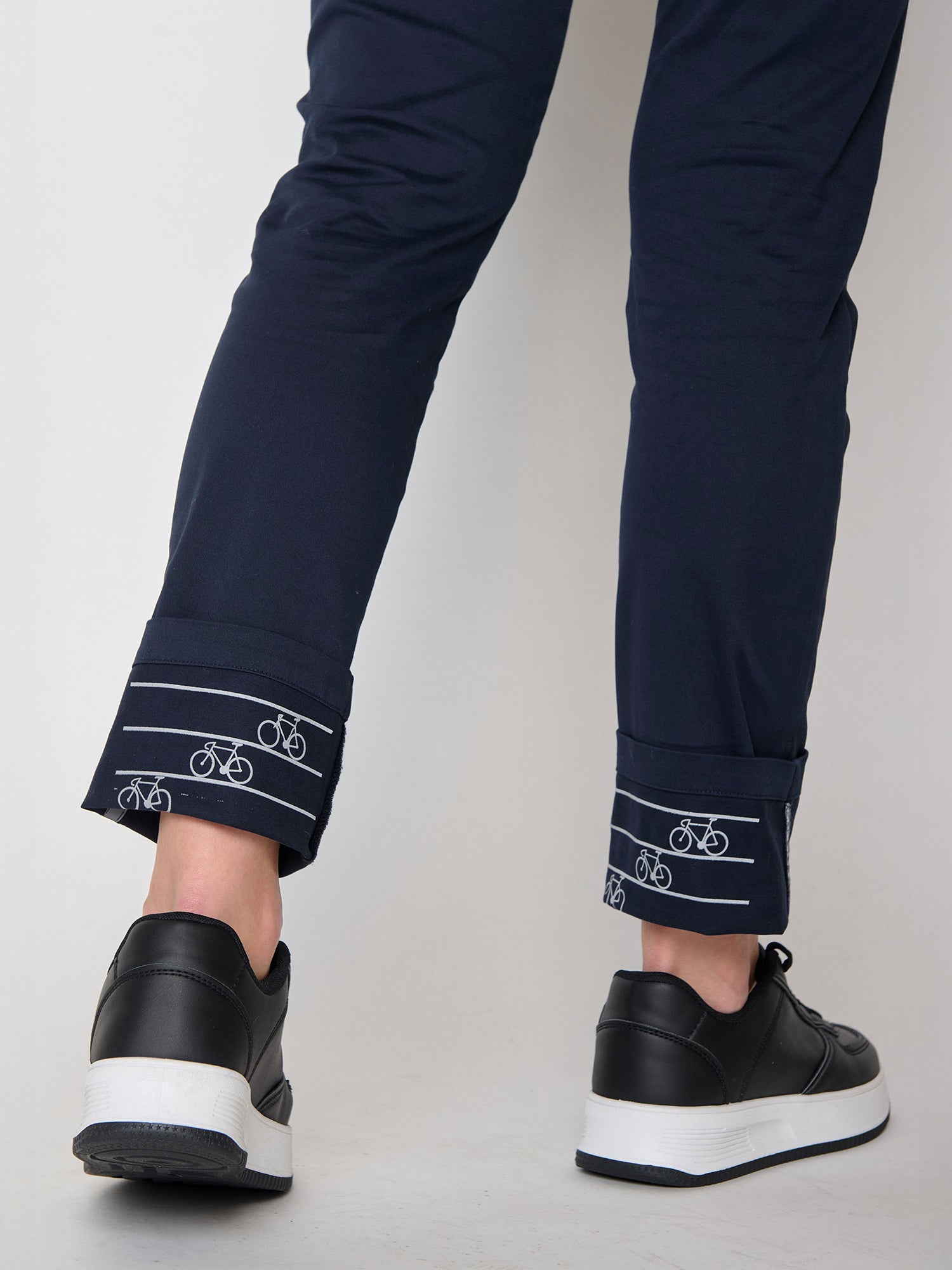 Navy: Gemütliche Chino aus Bio-Baumwoll Mix für Damen [25803]