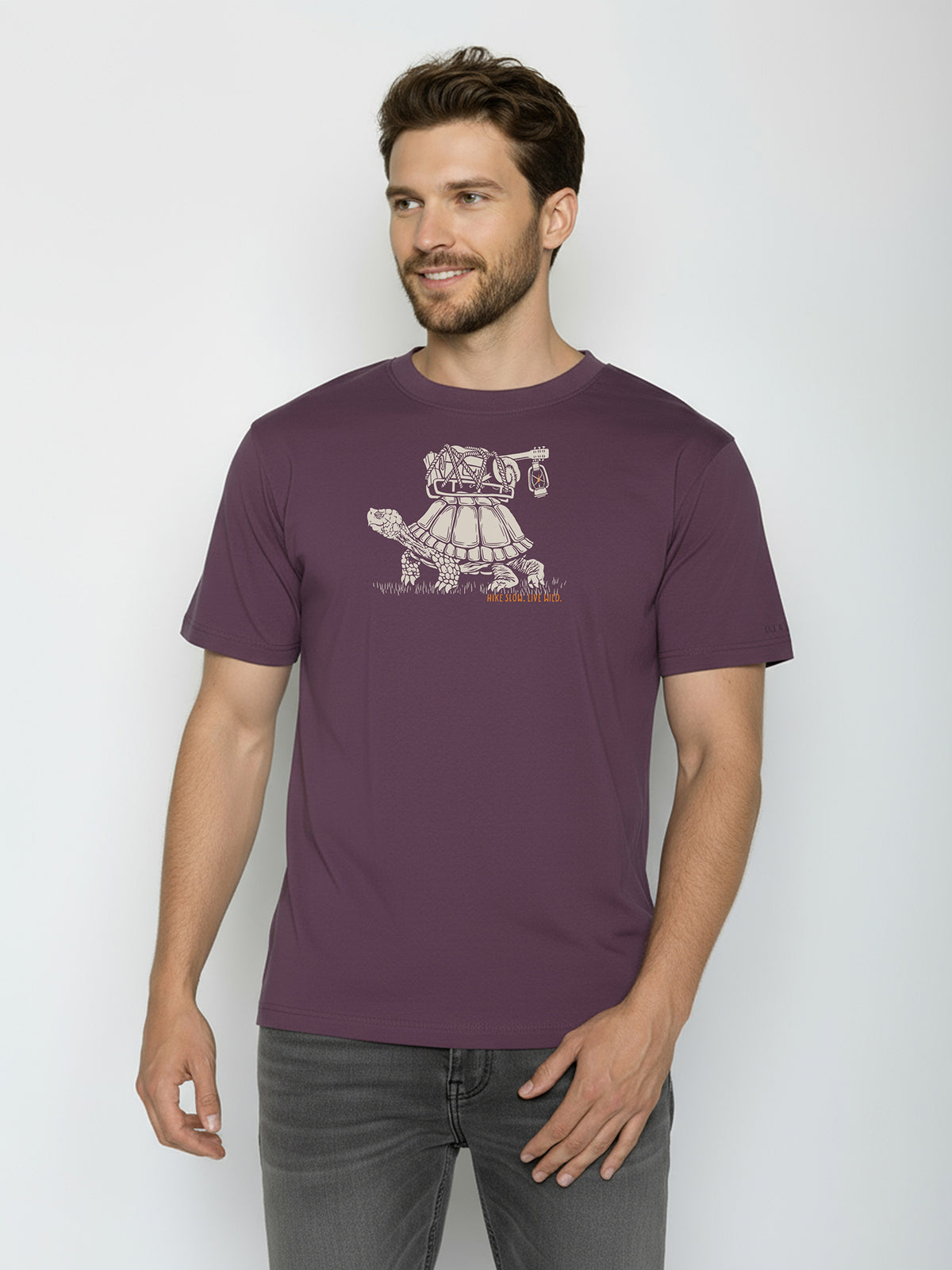 Berry Bark: Lässiges Oversize-T-Shirt aus Bio-Baumwolle für Herren [25876]