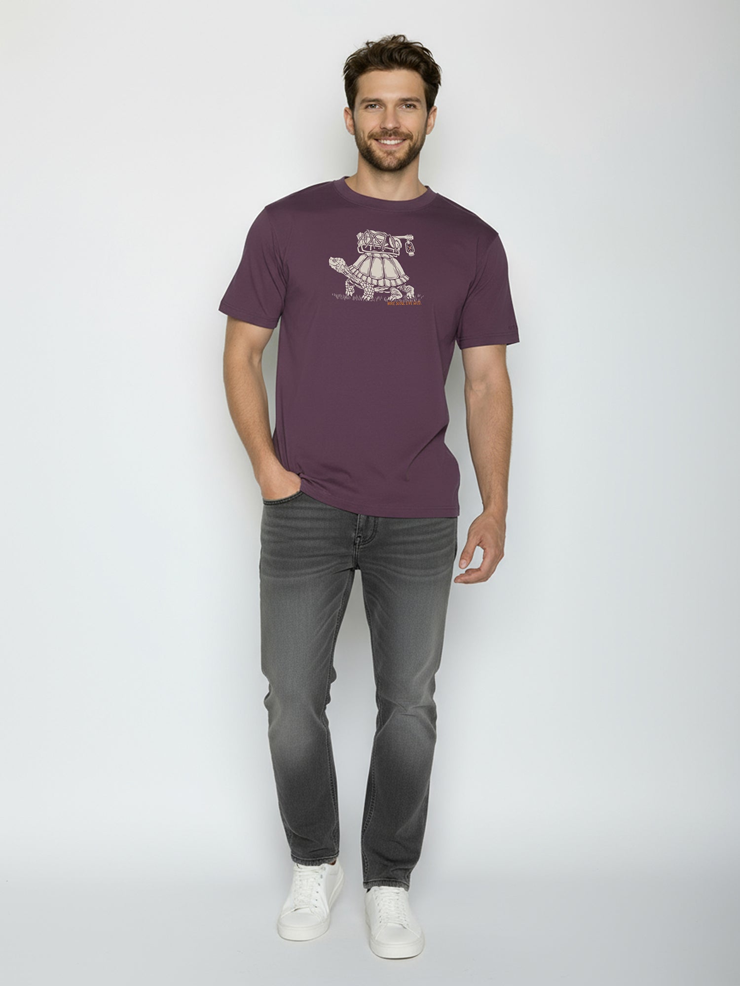 Berry Bark: Lässiges Oversize-T-Shirt aus Bio-Baumwolle für Herren [25878]