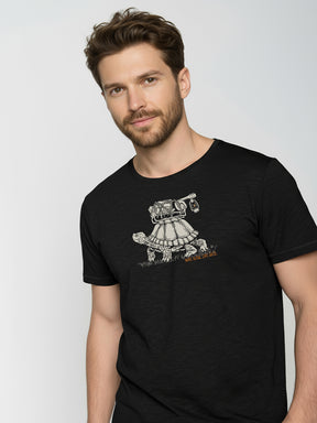 Black: Sportliches T-Shirt aus Bio-Baumwolle für Herren [25882]