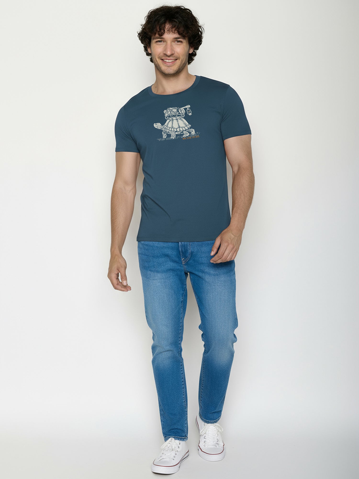 Blue Pine: Sportliches T-Shirt aus Bio-Baumwolle für Herren [25888]