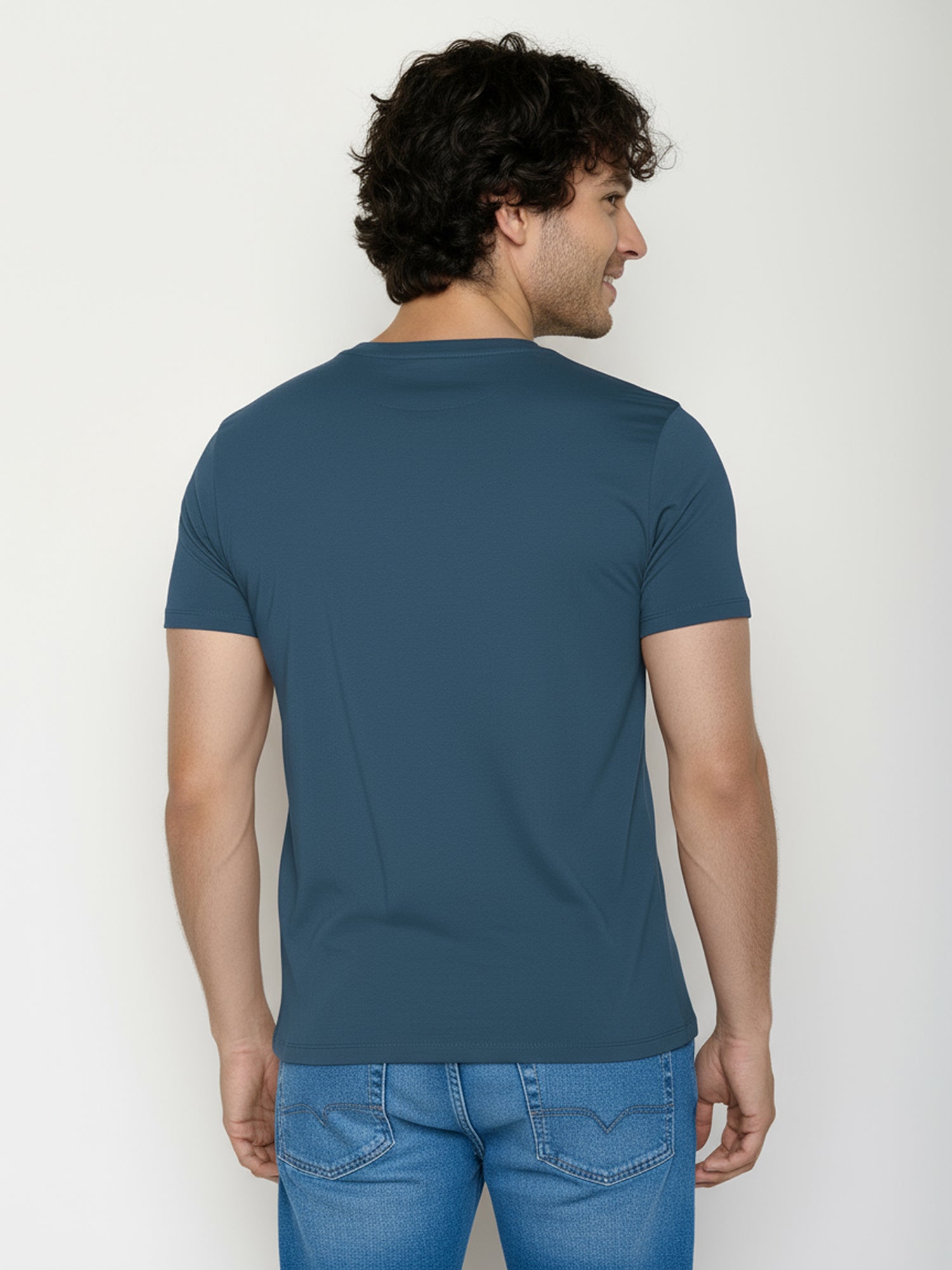 Blue Pine: Sportliches T-Shirt aus Bio-Baumwolle für Herren [25889]