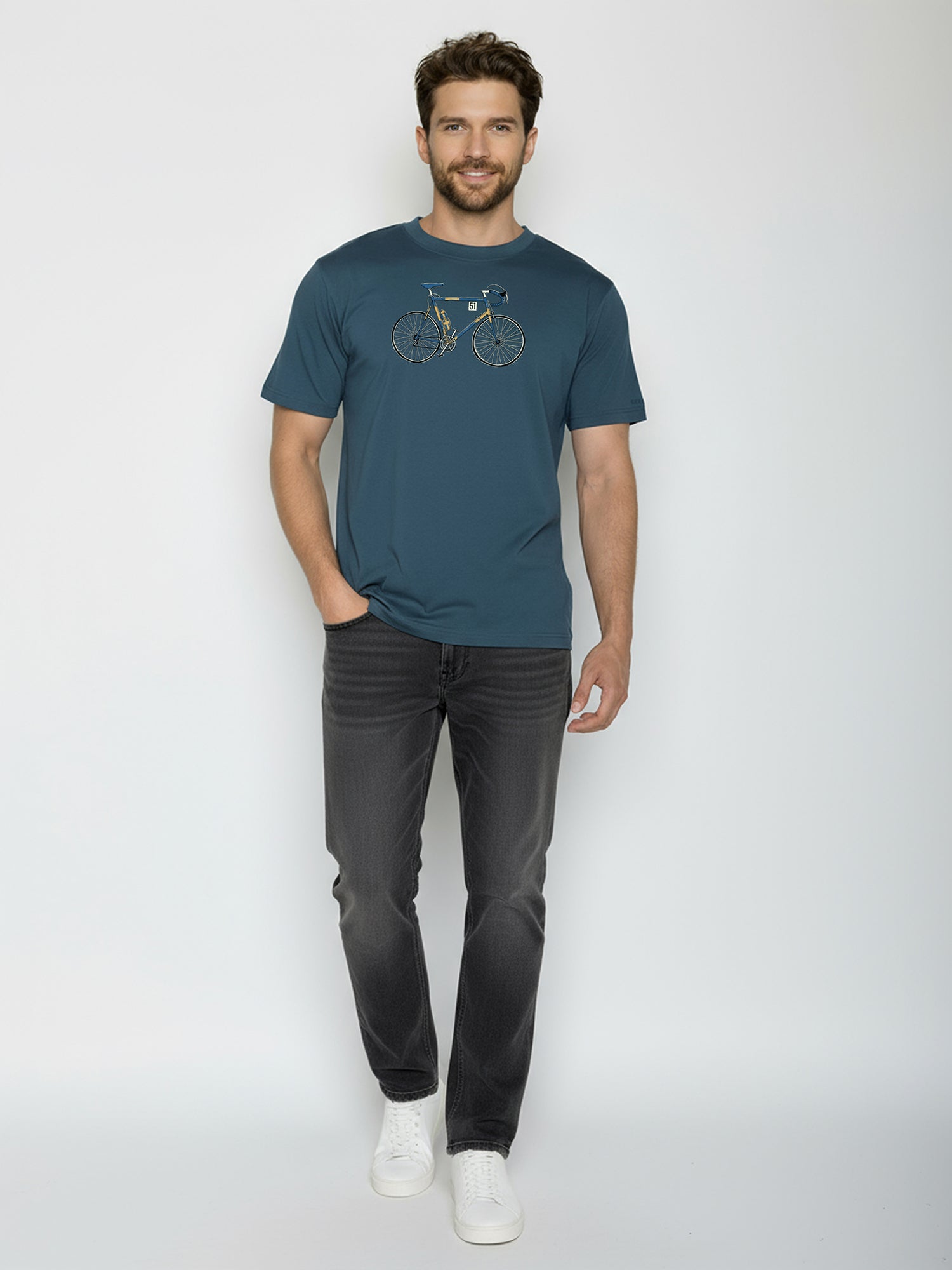 Blue Pine: Lässiges Oversize-T-Shirt aus Bio-Baumwolle für Herren [25964]