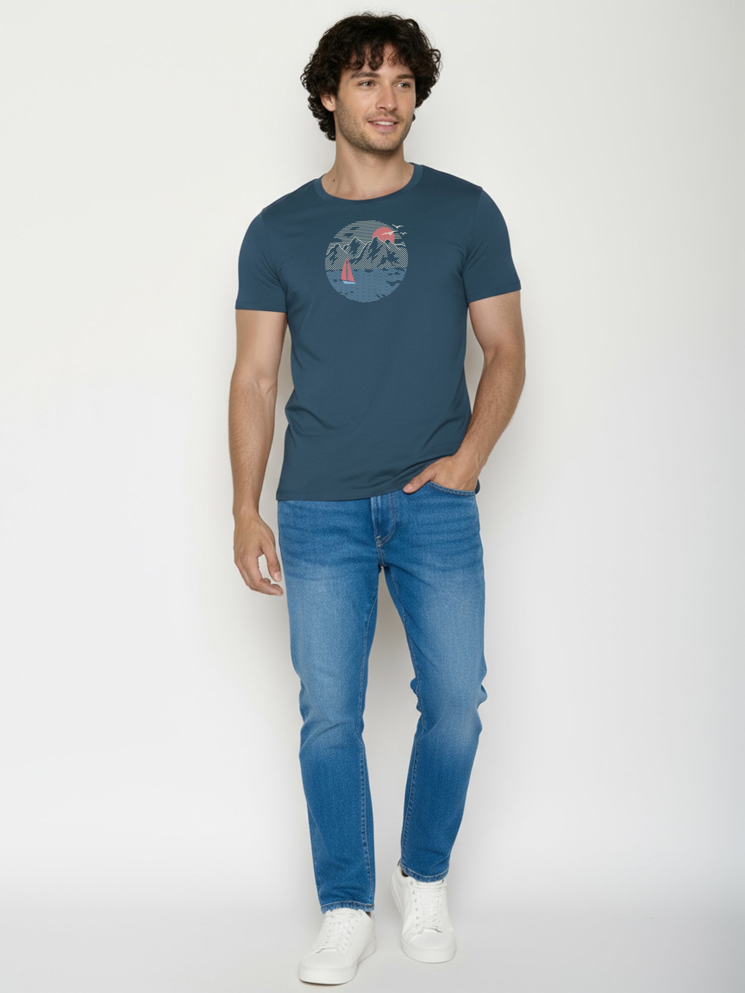 Blue Pine: Sportliches T-Shirt aus Bio-Baumwolle für Herren [26196]