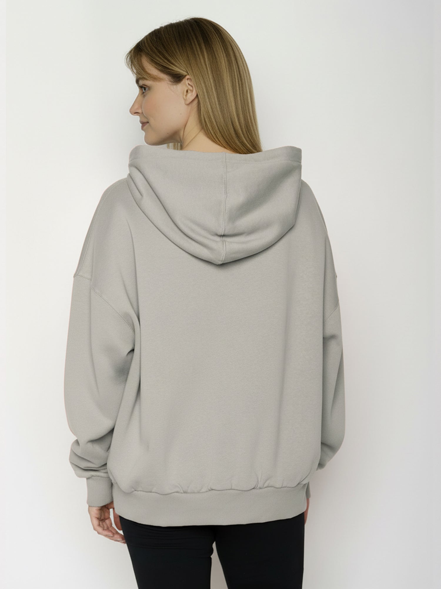 Sandstone: Lässiger Hoodie aus Bio-Baumwolle für Damen [26282]