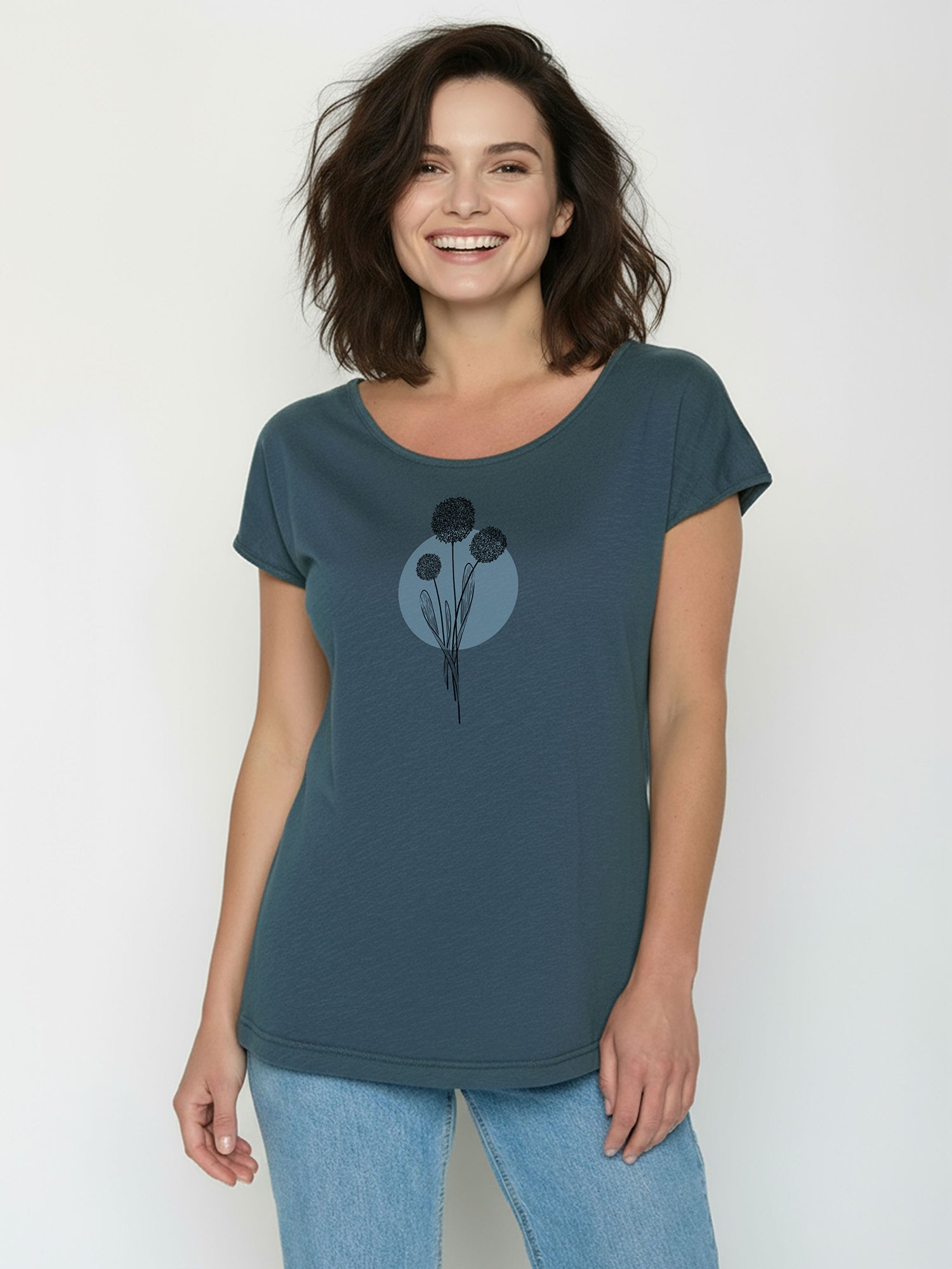 Ash Blue: Lässiges T-Shirt aus Bio-Baumwolle für Damen [26344]