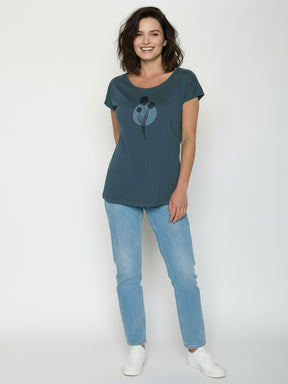 Ash Blue: Lässiges T-Shirt aus Bio-Baumwolle für Damen [26346]