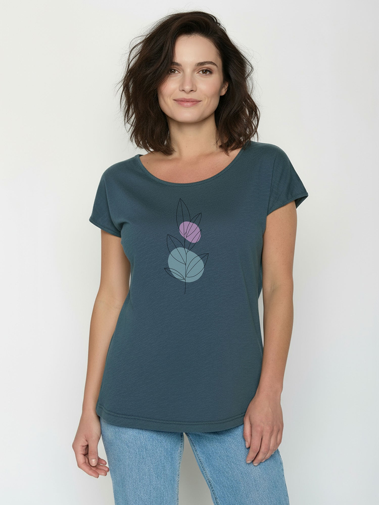 Ash Blue: Lässiges T-Shirt aus Bio-Baumwolle für Damen [26364]