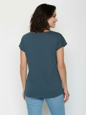 Ash Blue: Lässiges T-Shirt aus Bio-Baumwolle für Damen [26367]