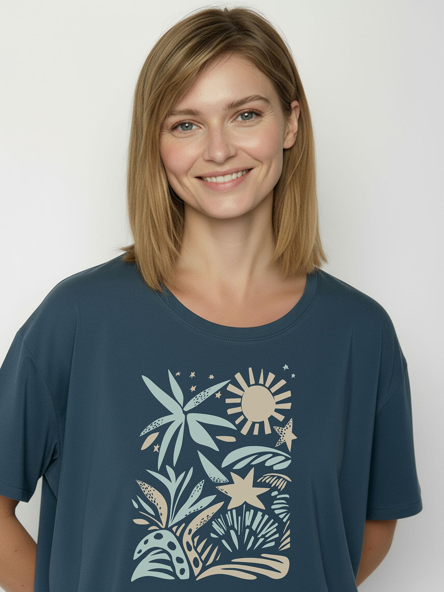 Ash Blue: Lässiges T-Shirt aus Bio-Baumwoll-Mix für Damen [26521]