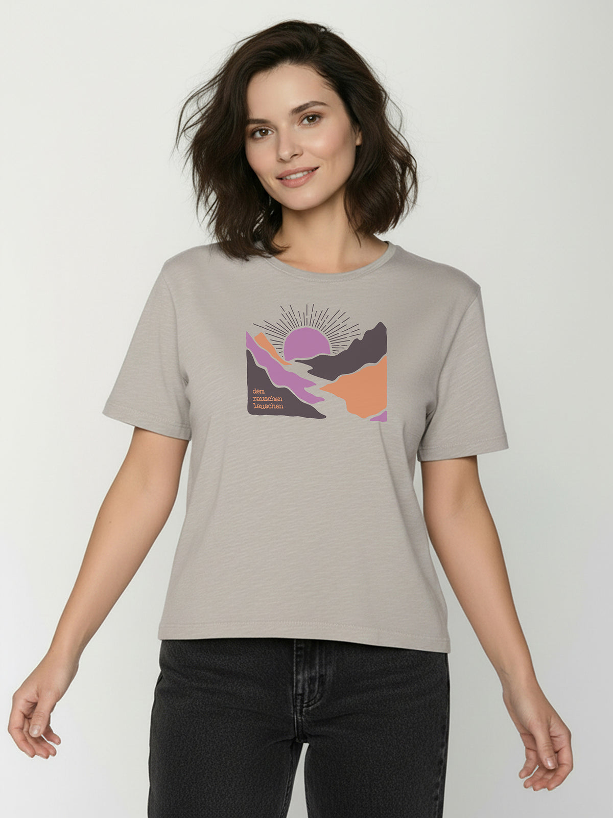 Sandstone: Kastiges T-Shirt aus Bio-Baumwolle für Damen [26546]