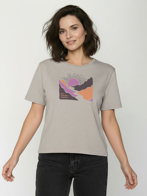 Sandstone: Kastiges T-Shirt aus Bio-Baumwolle für Damen [26546]