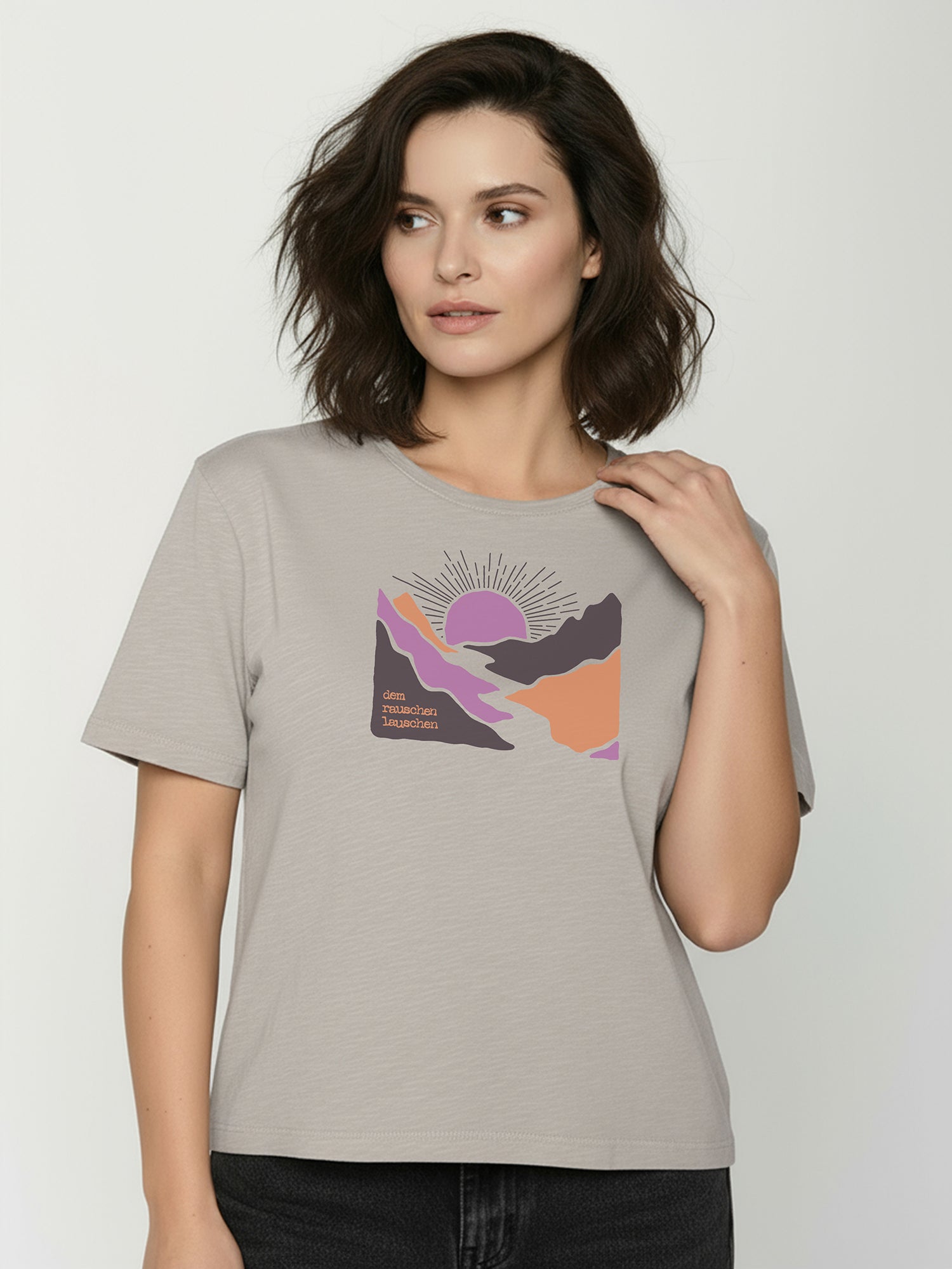 Sandstone: Kastiges T-Shirt aus Bio-Baumwolle für Damen [26547]