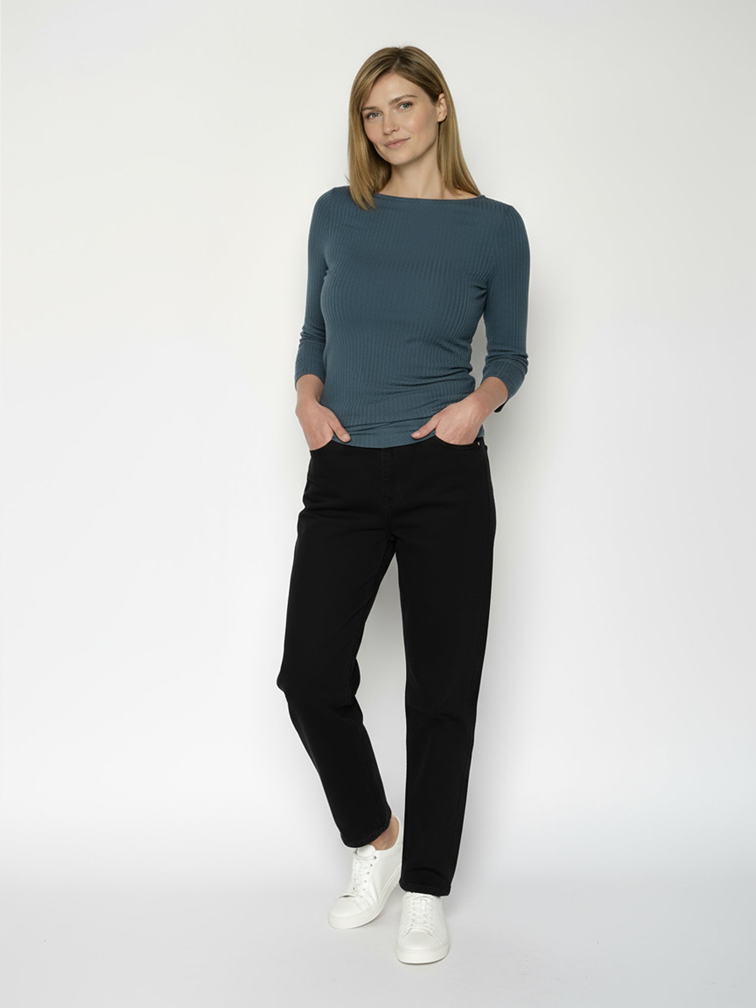 Ash Blue: Sportliches Longsleeve aus LENZING™ TENCEL™ Mix für Damen [26688]