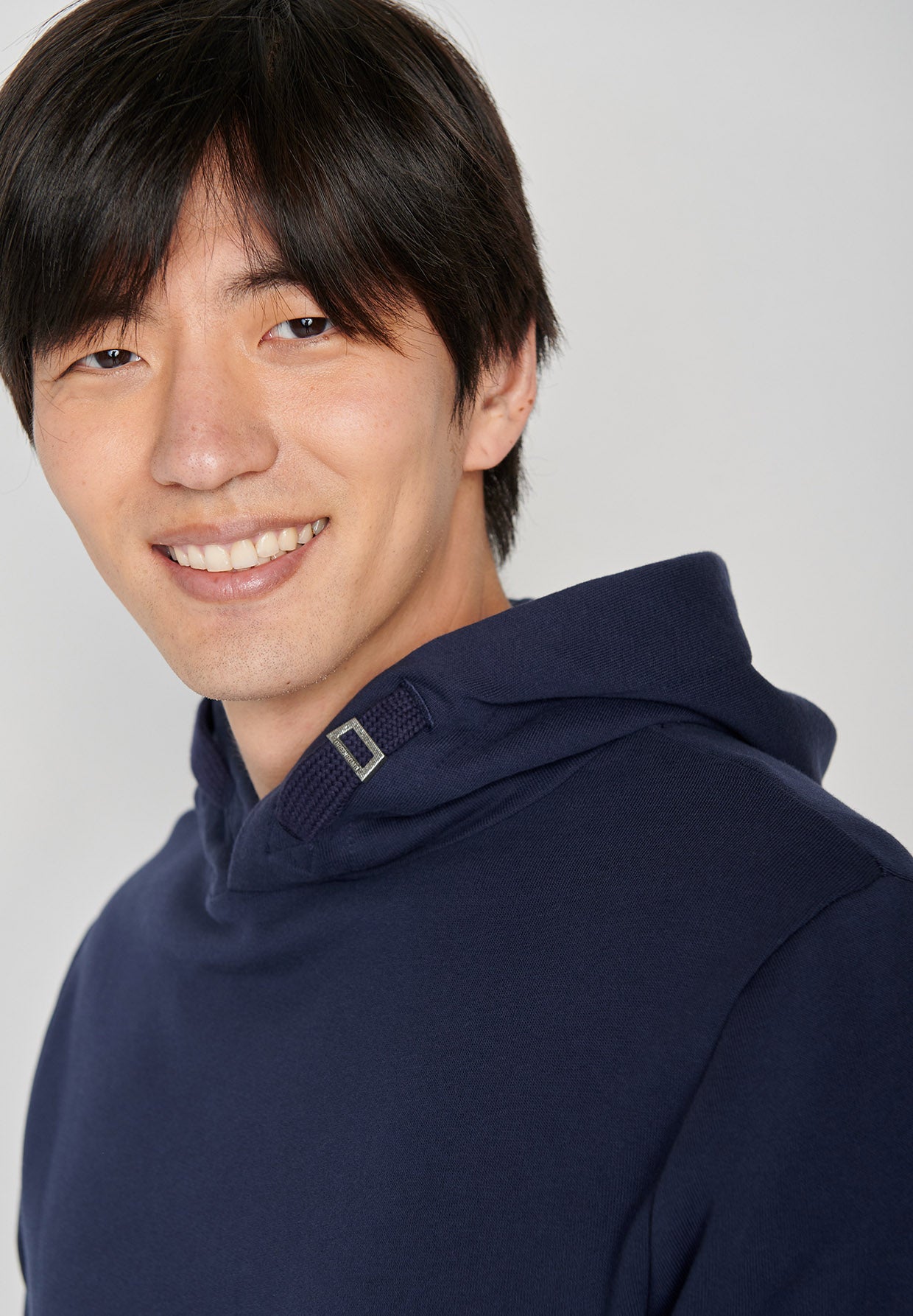 Navy: Kuschliger Hoodie aus Bio-Baumwolle für Herren [2418]