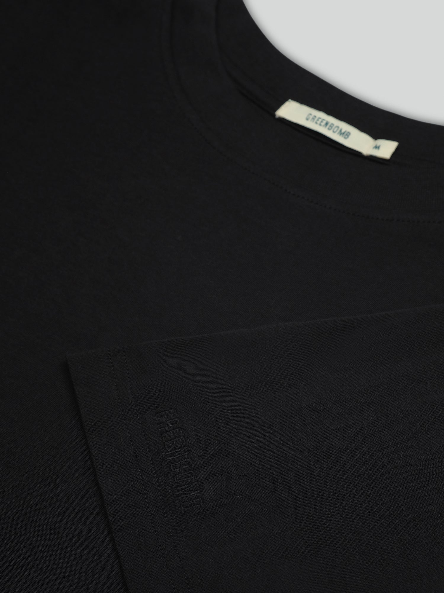 Black: Lässiges Oversize-T-Shirt aus Bio-Baumwolle für Herren [27019]