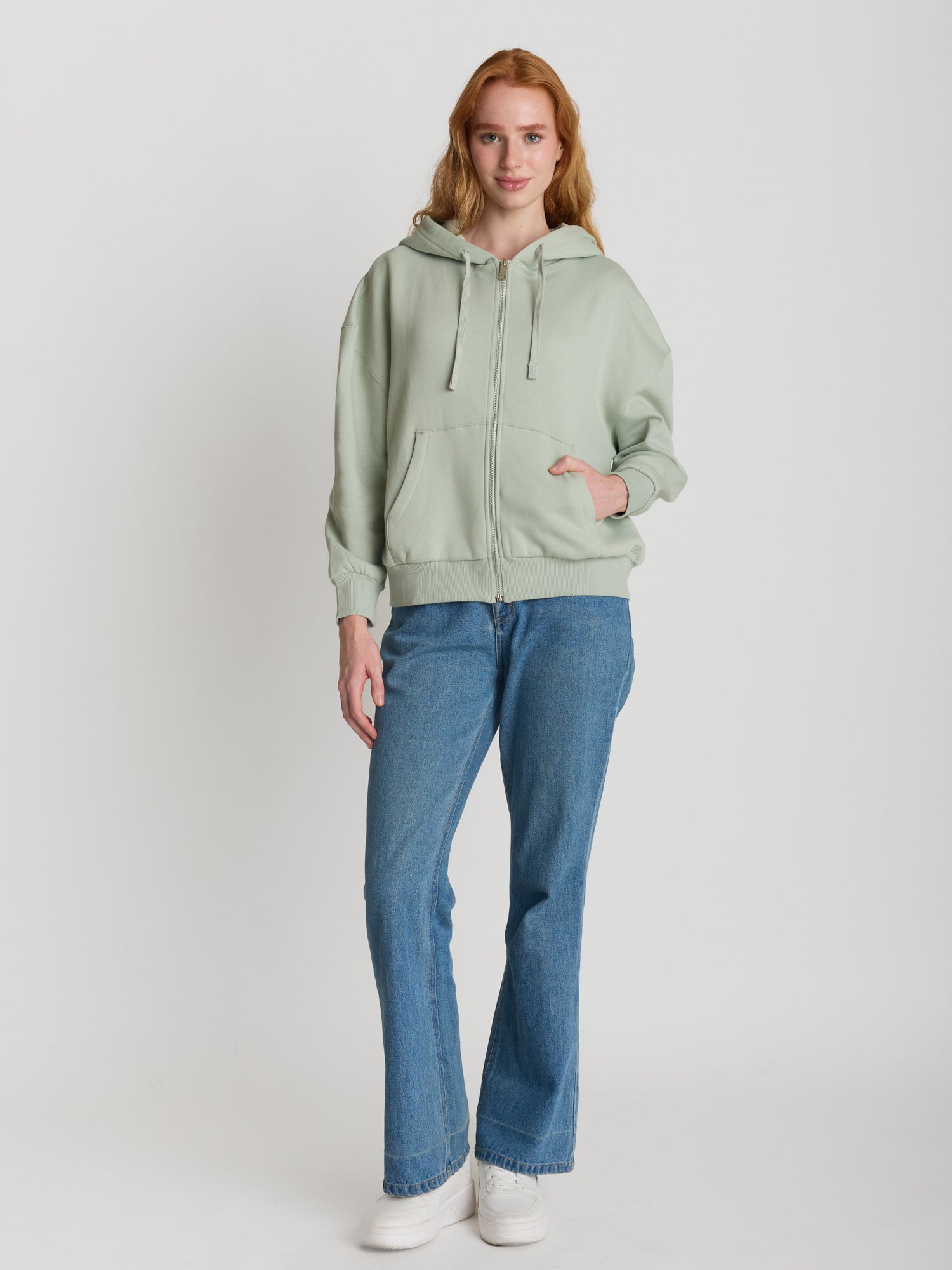 Muted Mint: Lässige Sweatjacke aus Bio-Baumwolle für Damen [27616]