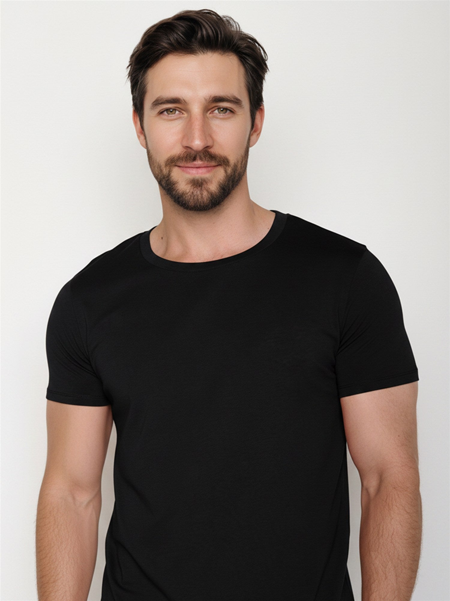 Black: Sportliches T-Shirt aus Bio-Baumwolle für Herren [27656]