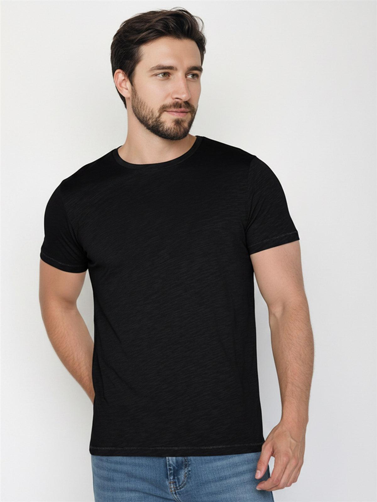 Black: Sportliches T-Shirt aus Bio-Baumwolle für Herren [27681]