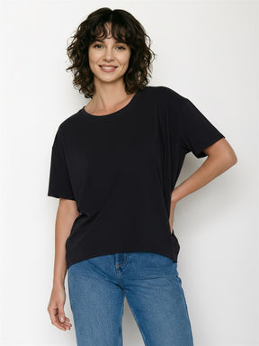 Black: Lässiges T-Shirt aus Bio-Baumwoll-Mix für Damen [27706]