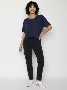 Navy: Lässiges T-Shirt aus Bio-Baumwoll-Mix für Damen [27727]