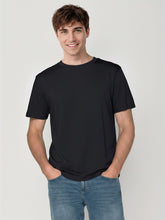 Black: Lässiges Oversize-T-Shirt aus Bio-Baumwolle für Herren [27737]