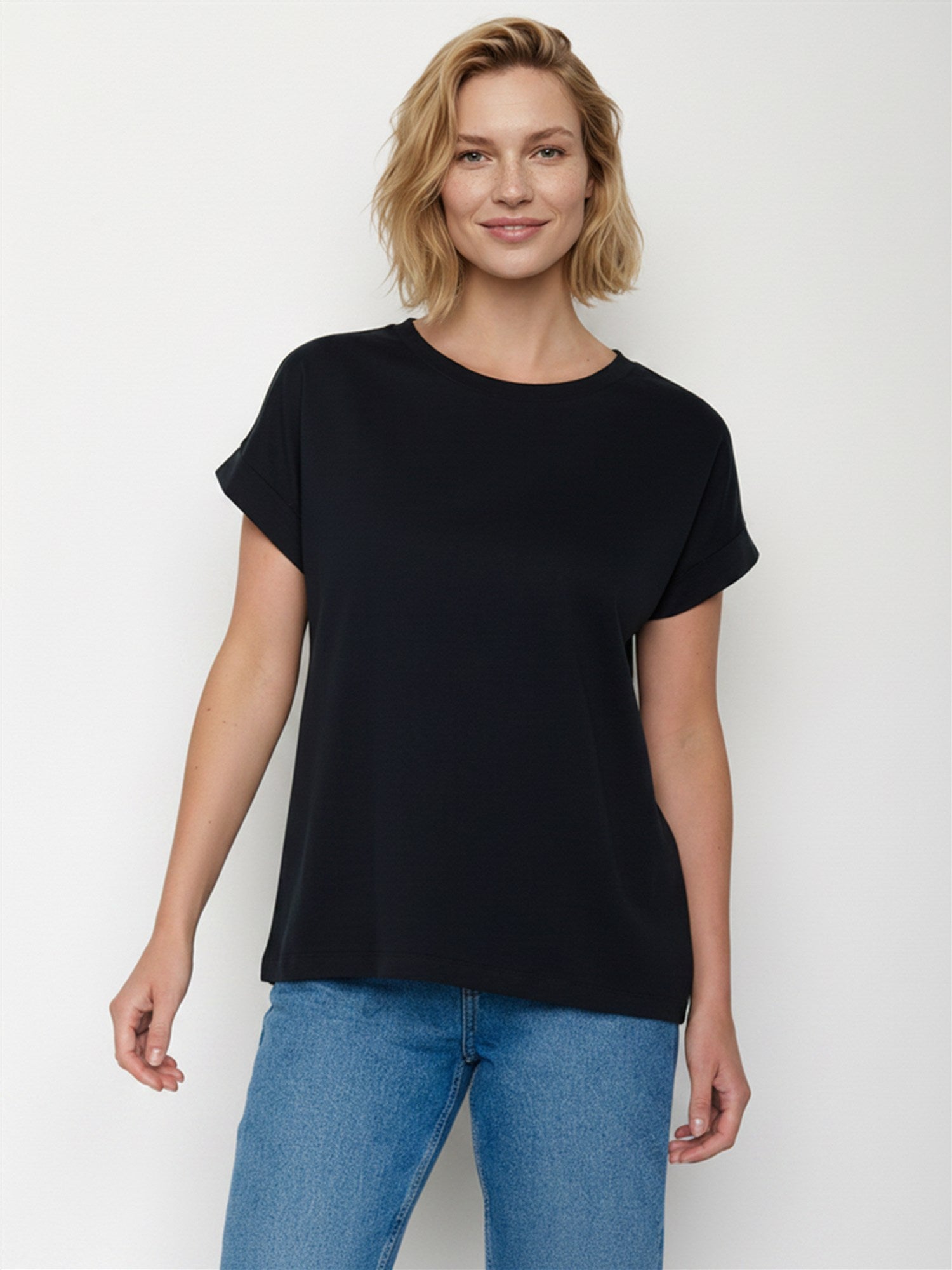 Black: Sportliches T-Shirt aus Bio-Baumwolle mit Rollup Sleeve für Damen [27790]