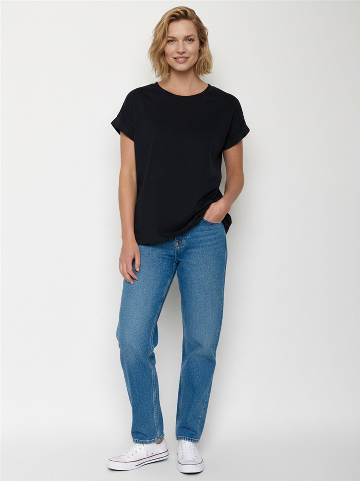 Black: Sportliches T-Shirt aus Bio-Baumwolle mit Rollup Sleeve für Damen [27792]