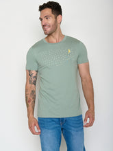 Soft Sage: Sportliches T-Shirt aus Bio-Baumwolle für Herren [29926]