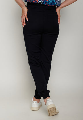 Black: Elegante Hose aus LENZING™ ECOVERO™ Mix für Damen [3239]