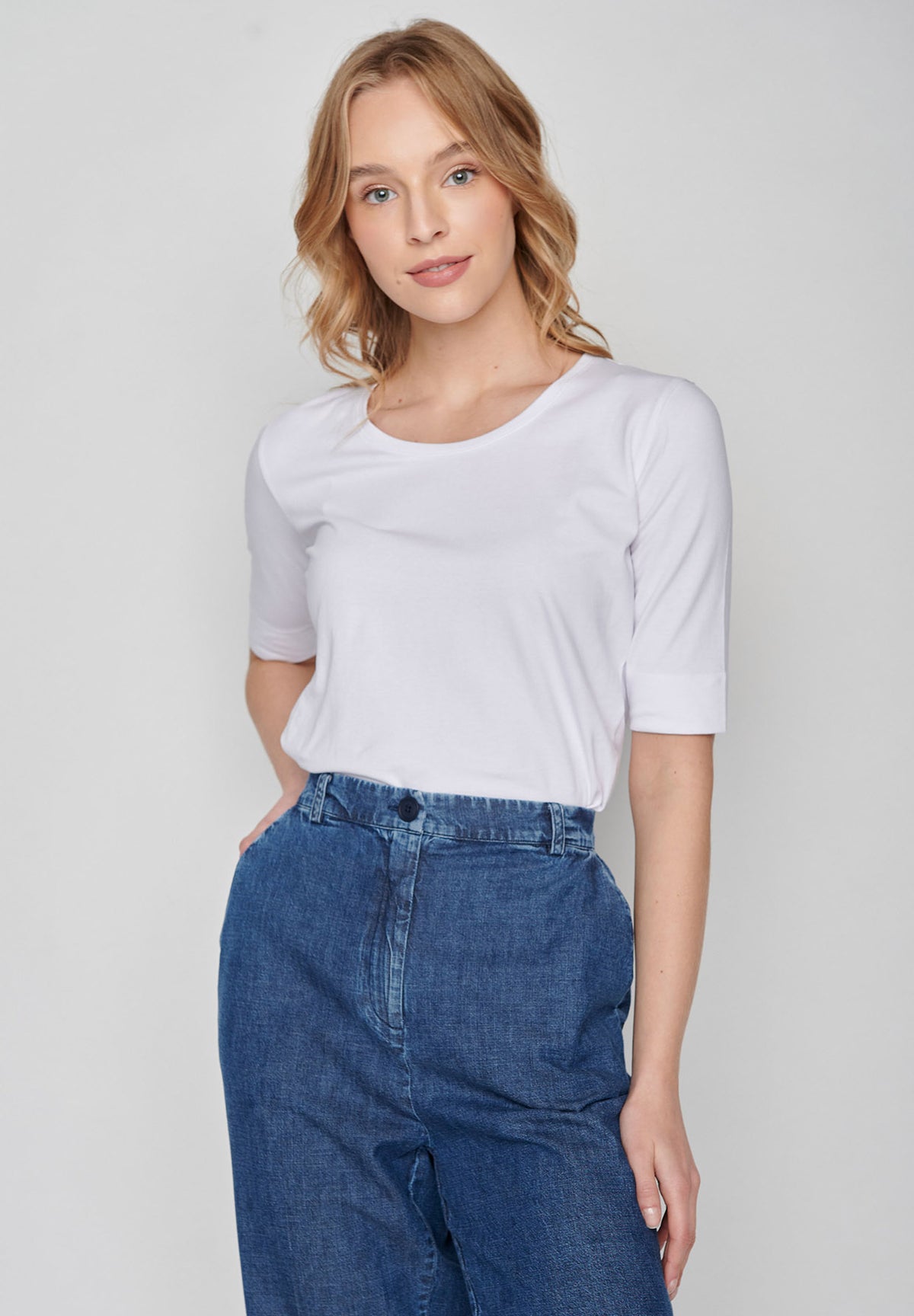 Weiß:  Sportliches T-Shirt aus Bio-Baumwoll Mix für Damen [37]
