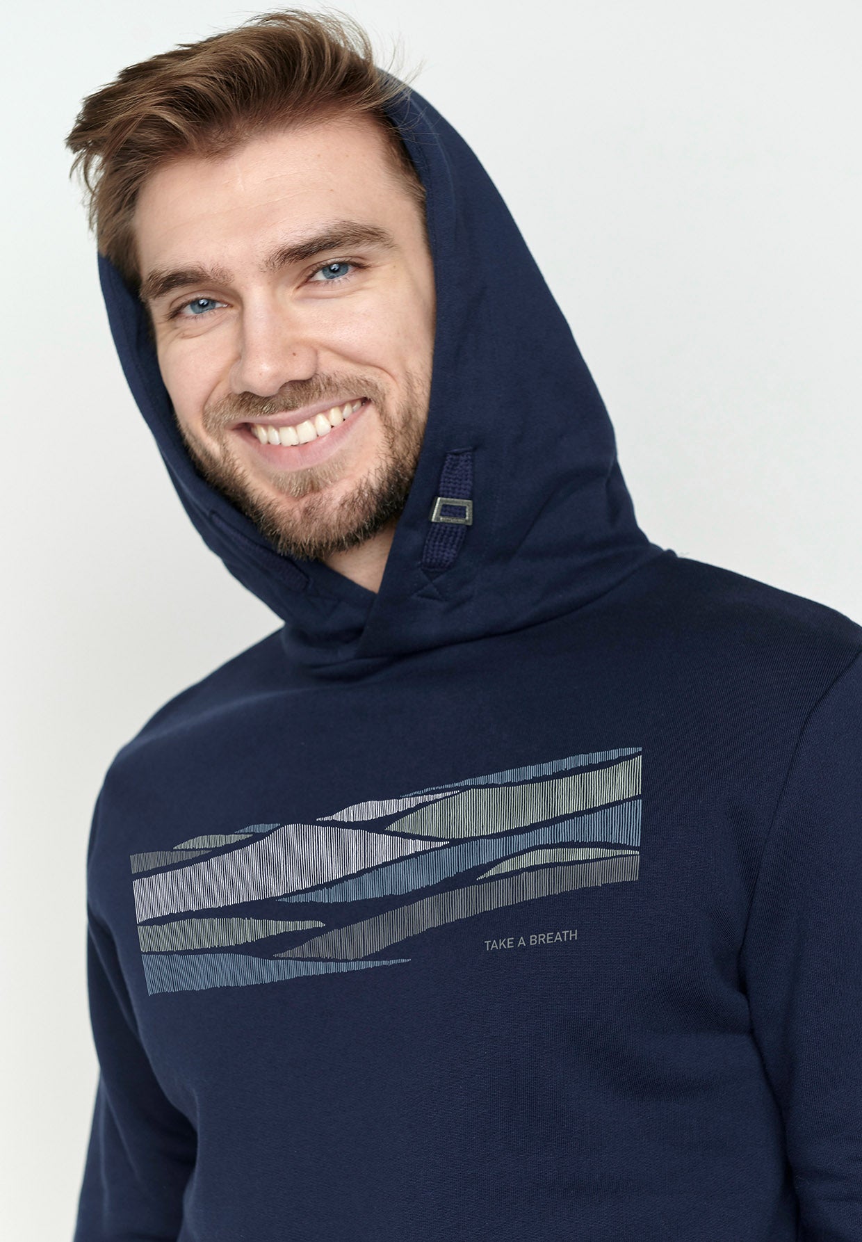 Navy: Kuschliger Hoodie aus Bio-Baumwolle für Herren [3821]