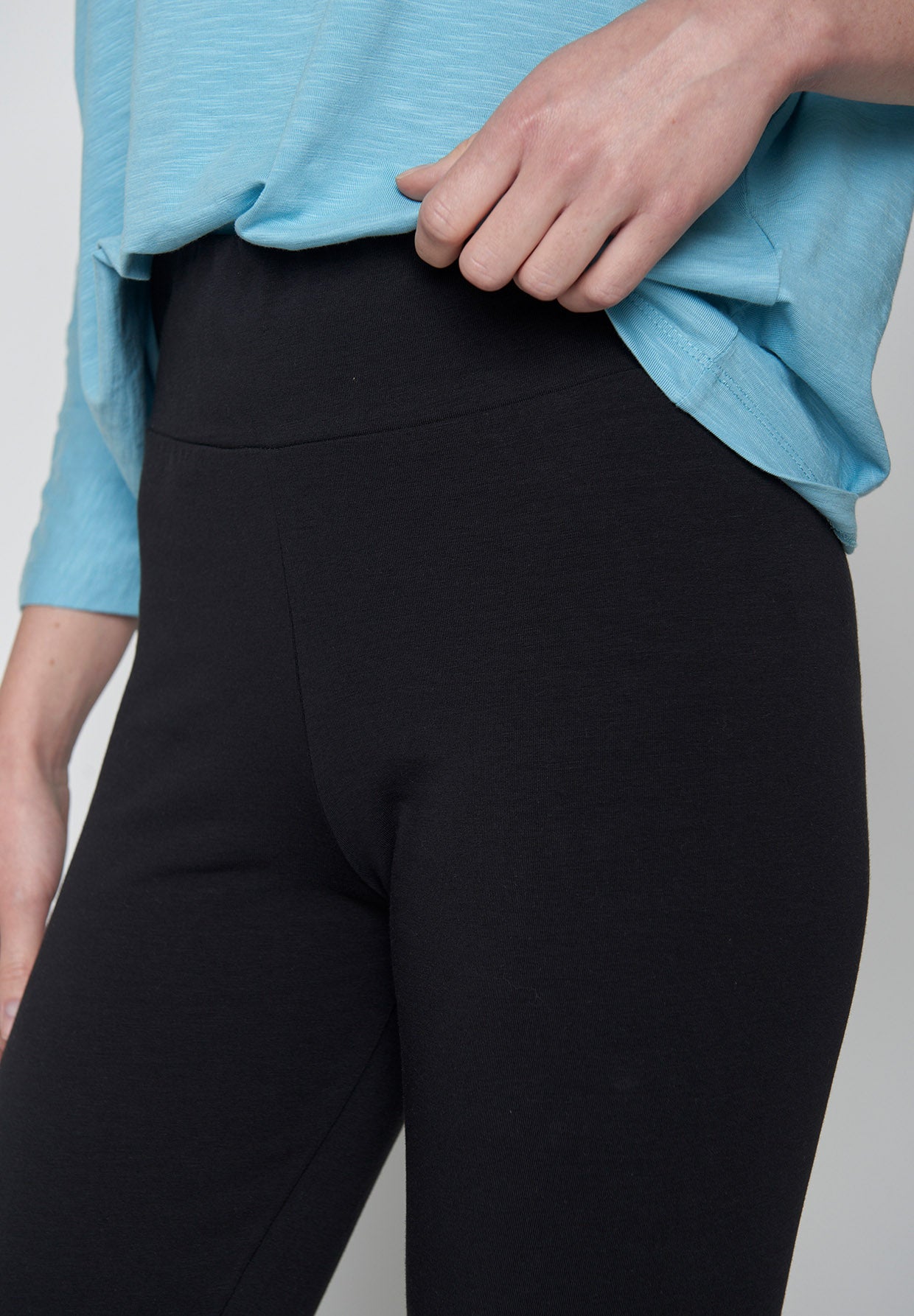 Schwarz:  Lässige Leggings aus Bio-Baumwolle für Damen [417]