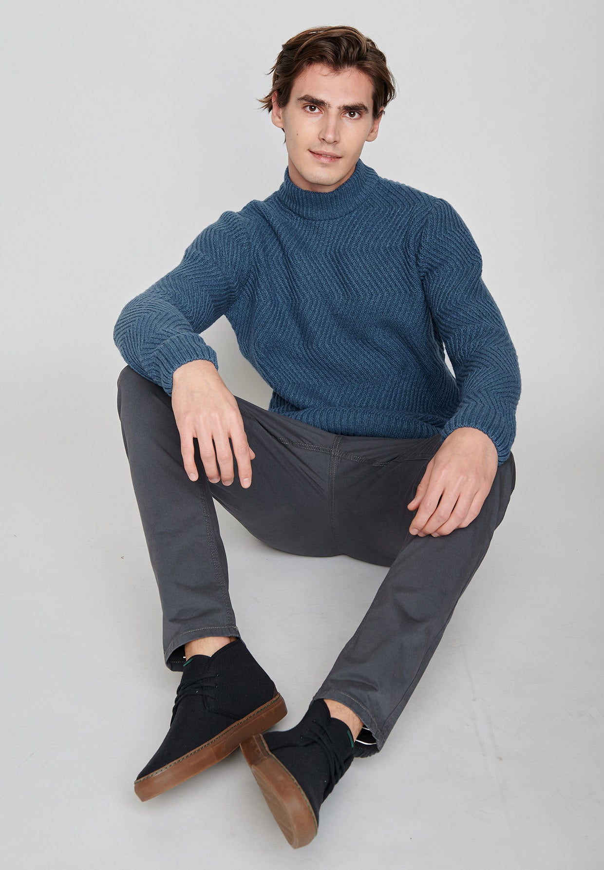 Grauer Gemütlicher Strickpullover aus Woll Mix für Herren (15)