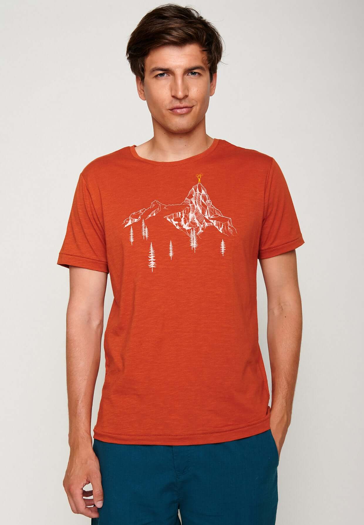 Clay Red: Sportliches T-Shirt aus Bio-Baumwolle für Herren [4883]
