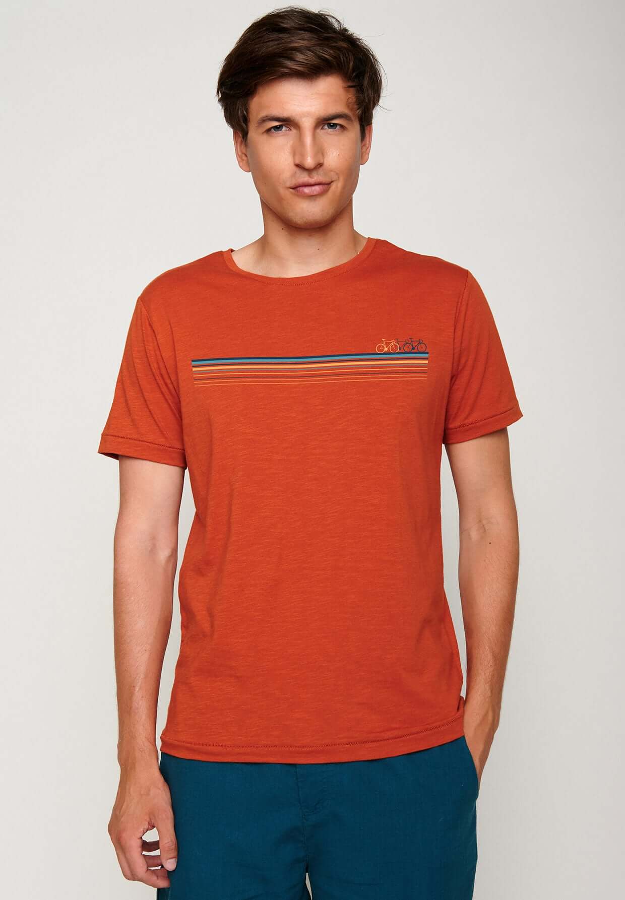 Clay Red: Sportliches T-Shirt aus Bio-Baumwolle für Herren [4898]