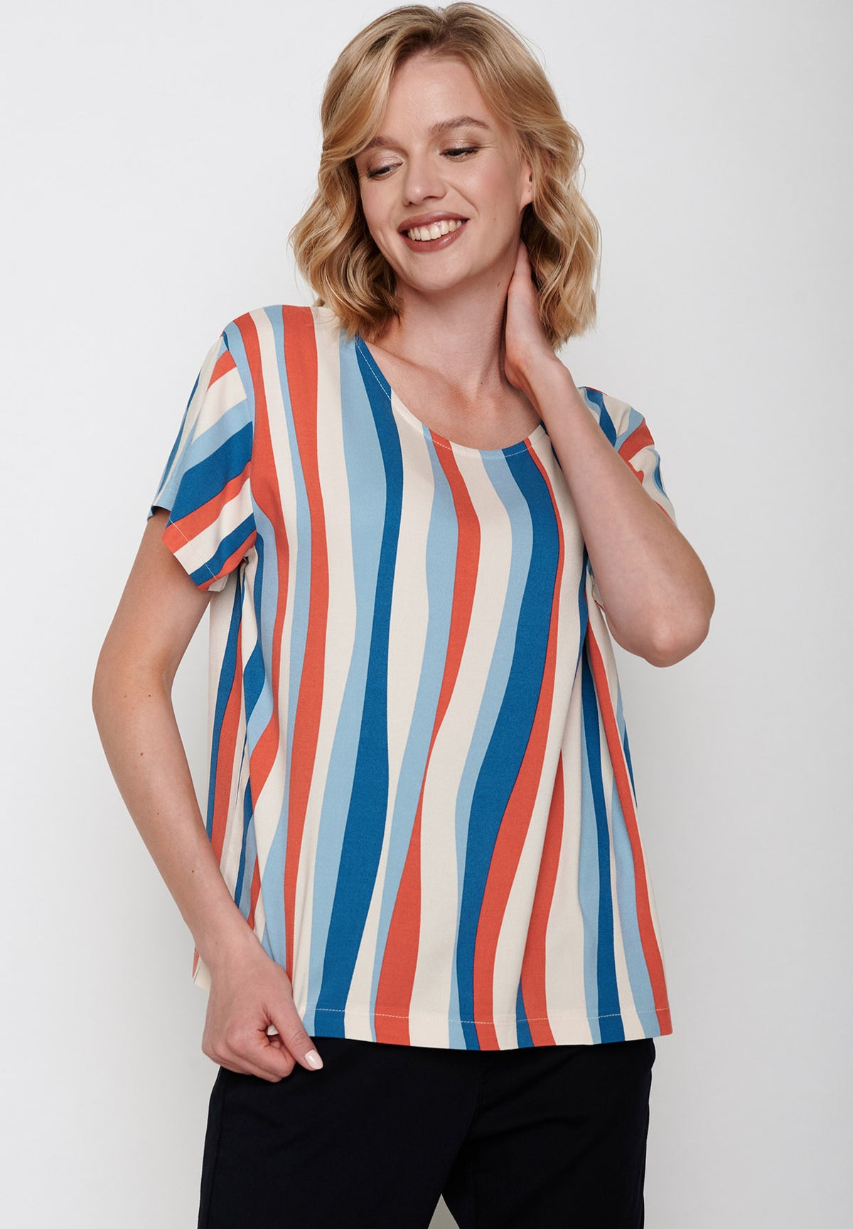 Sand: Lässiges T-Shirt aus Viskose (LENZING™ ECOVERO™) Mix für Damen [5612]