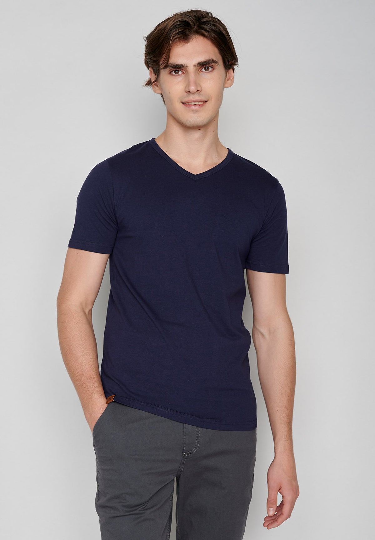 Navy: Lässiges T-Shirt aus Bio-Baumwolle für Herren [565]