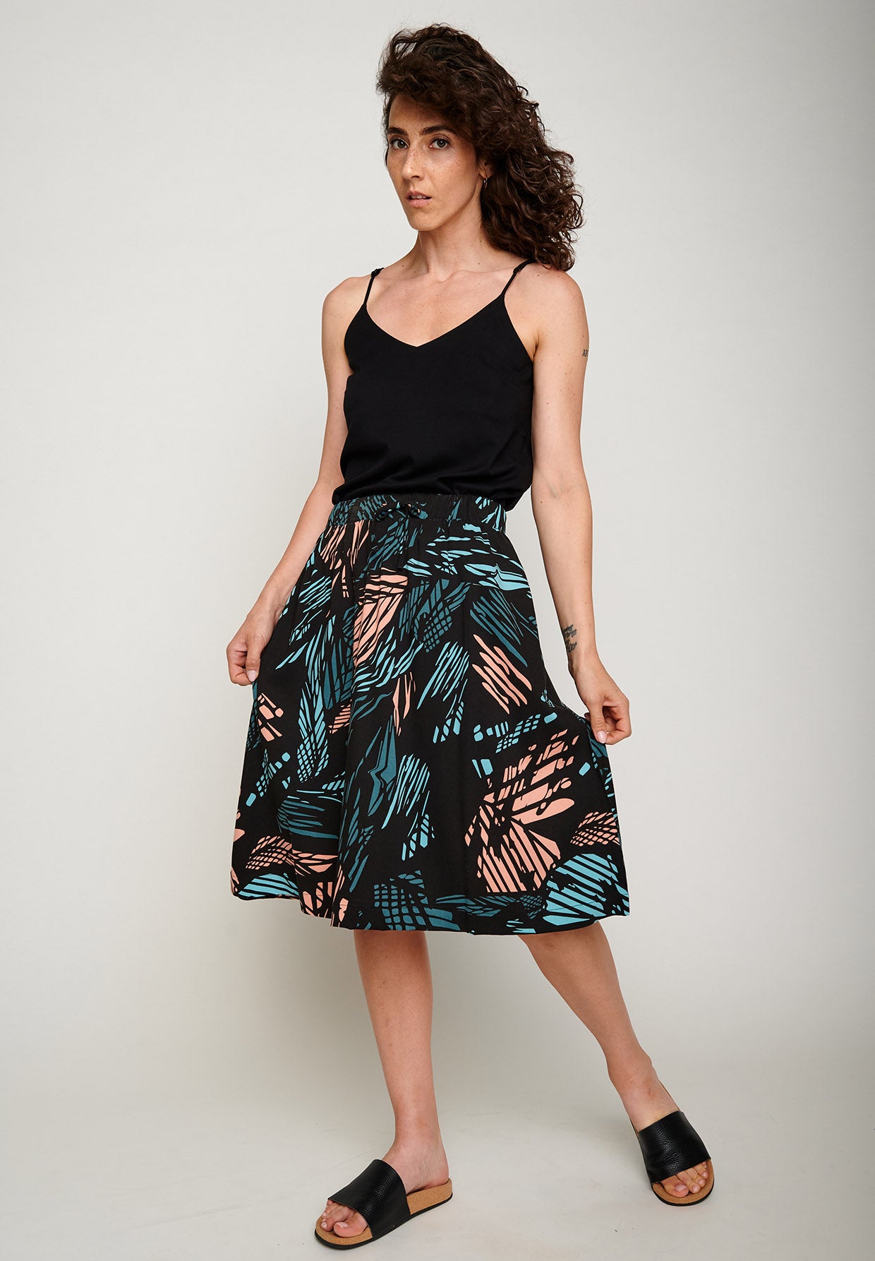 Black: Eleganter Rock aus LENZING™ TENCEL™ für Damen [5661]