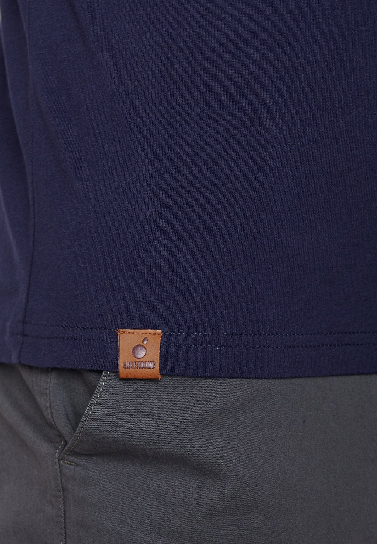 Navy: Lässiges T-Shirt aus Bio-Baumwolle für Herren [567]