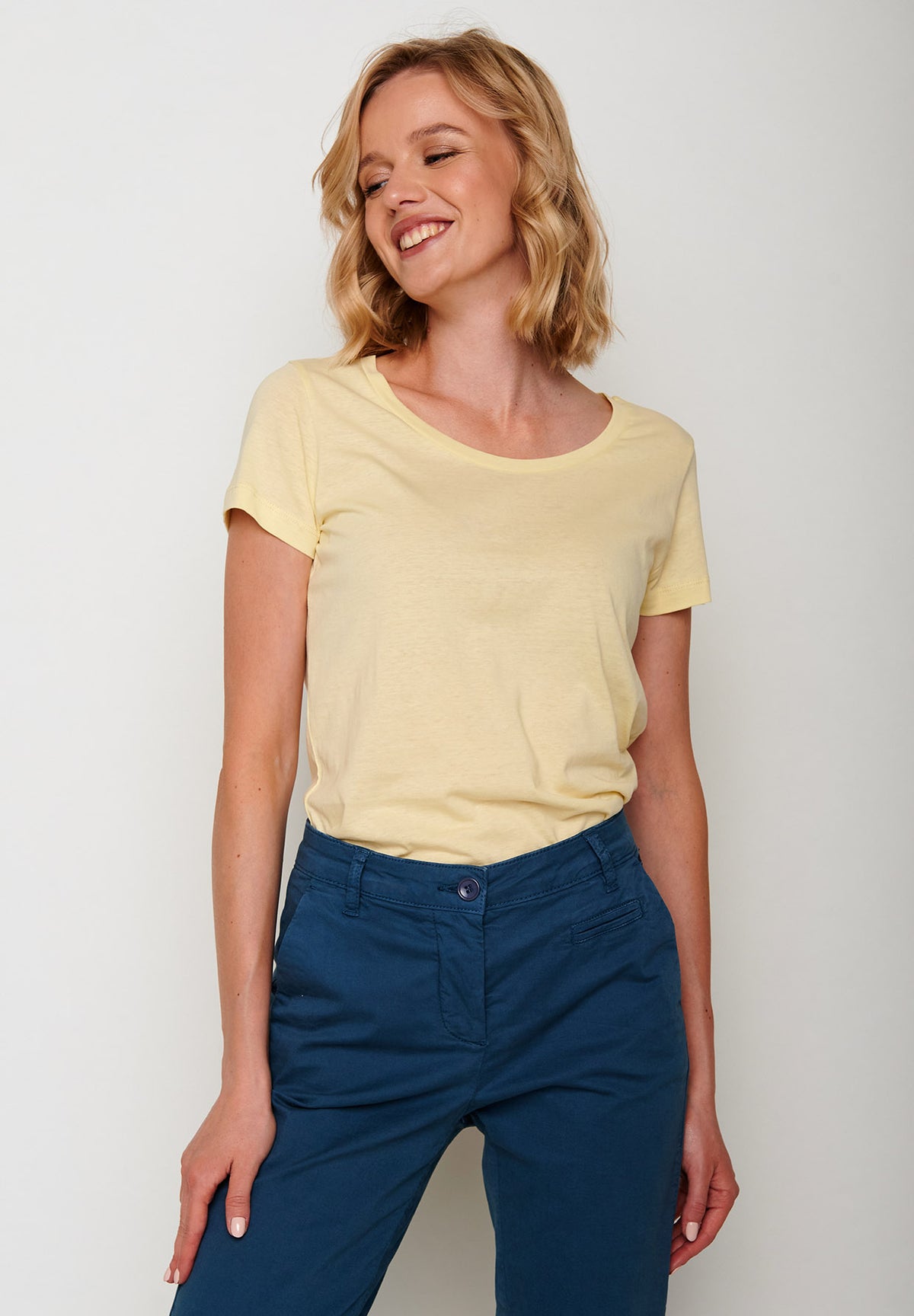 Vanilla: Lässiges T-Shirt aus Bio-Baumwolle für Damen [5976]