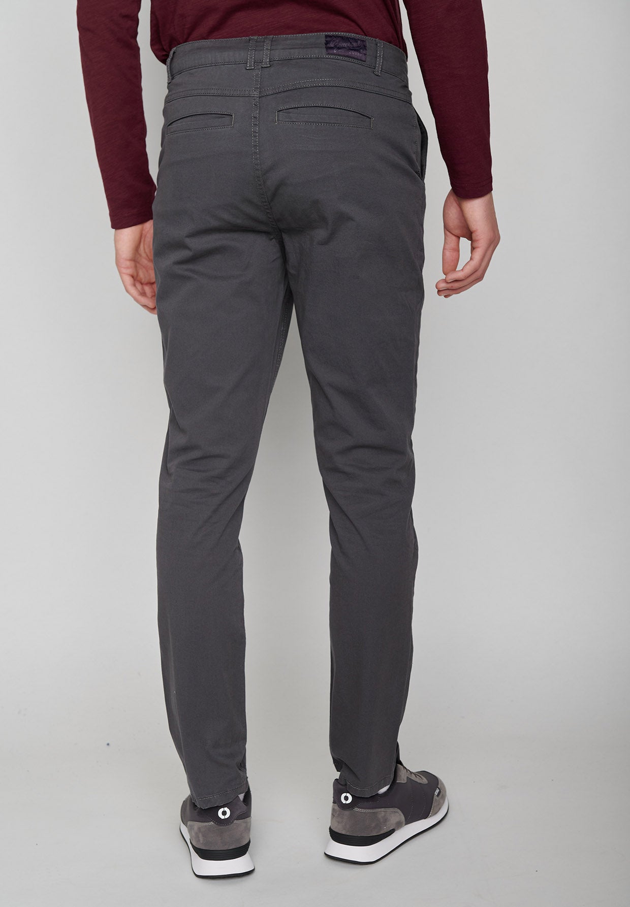 Tornado Grey: Gemütliche Chino aus Bio-Baumwoll Mix für Herren [600]