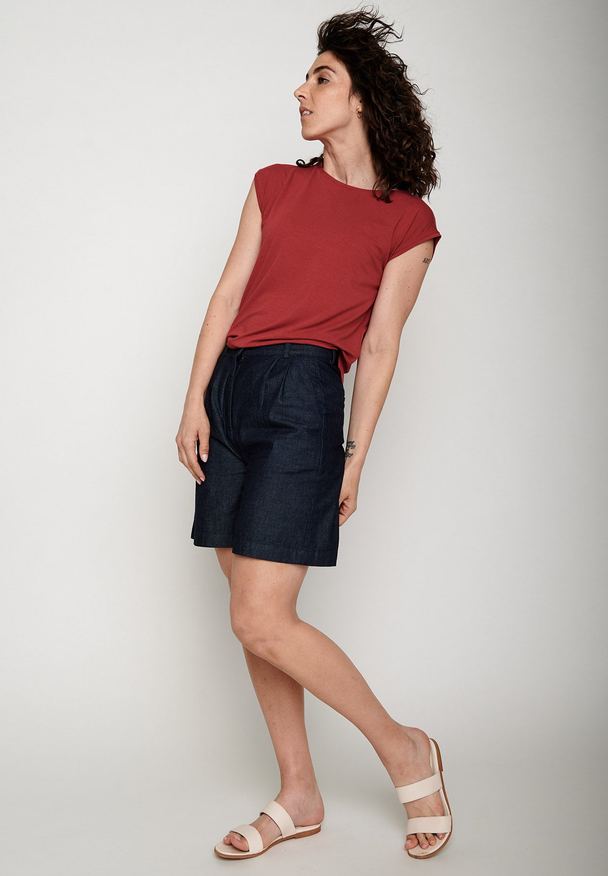Scarlet Red: Lässiges T-Shirt aus Bio-Baumwoll Mix für Damen [6054]