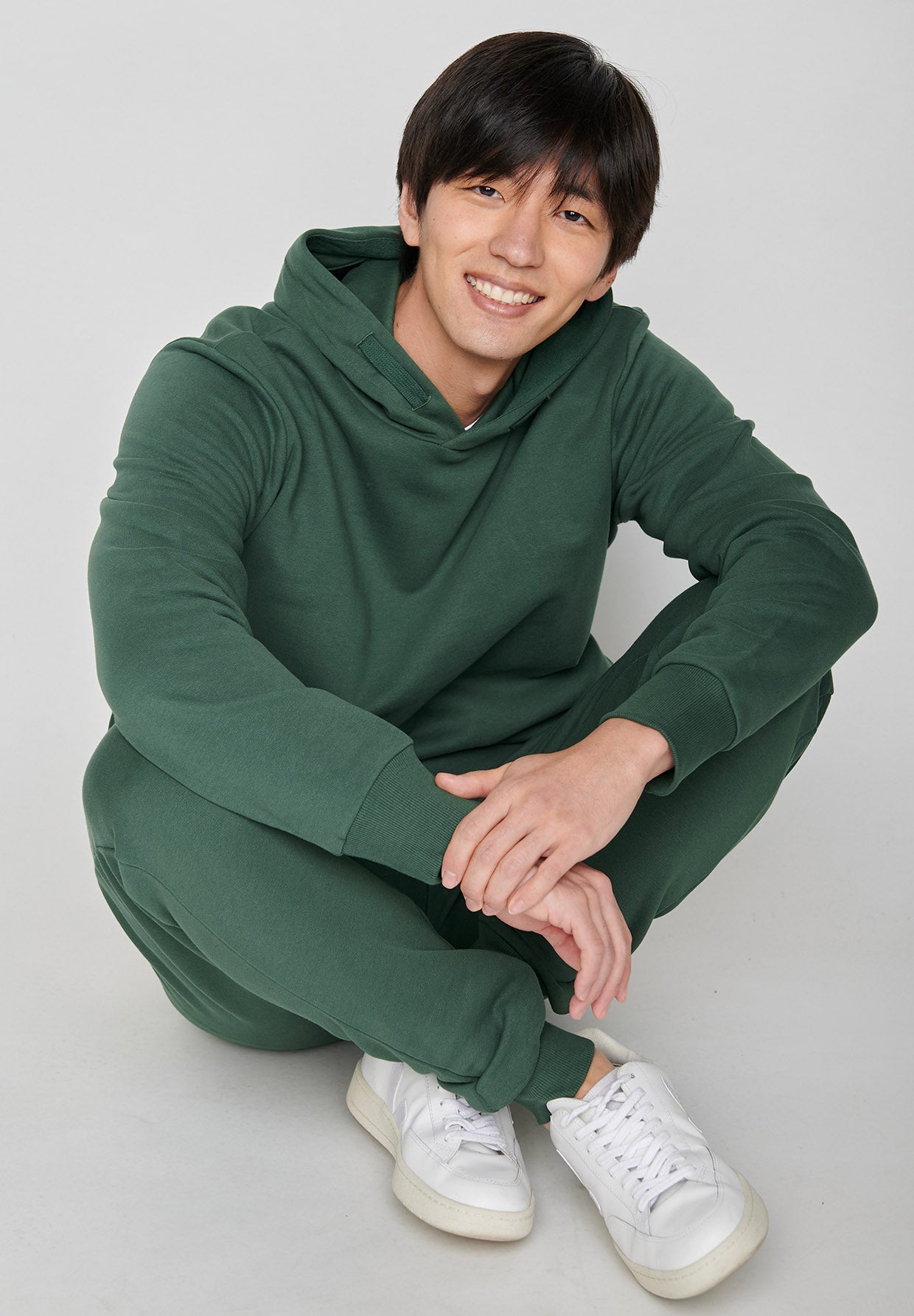 Bottle Green: Kuschliger Hoodie aus Bio-Baumwolle für Herren [605]