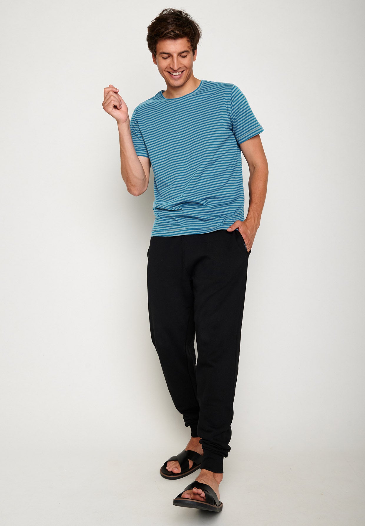 Sailor Blue Stripes: Sportliches T-Shirt aus Bio-Baumwolle für Herren [6162]