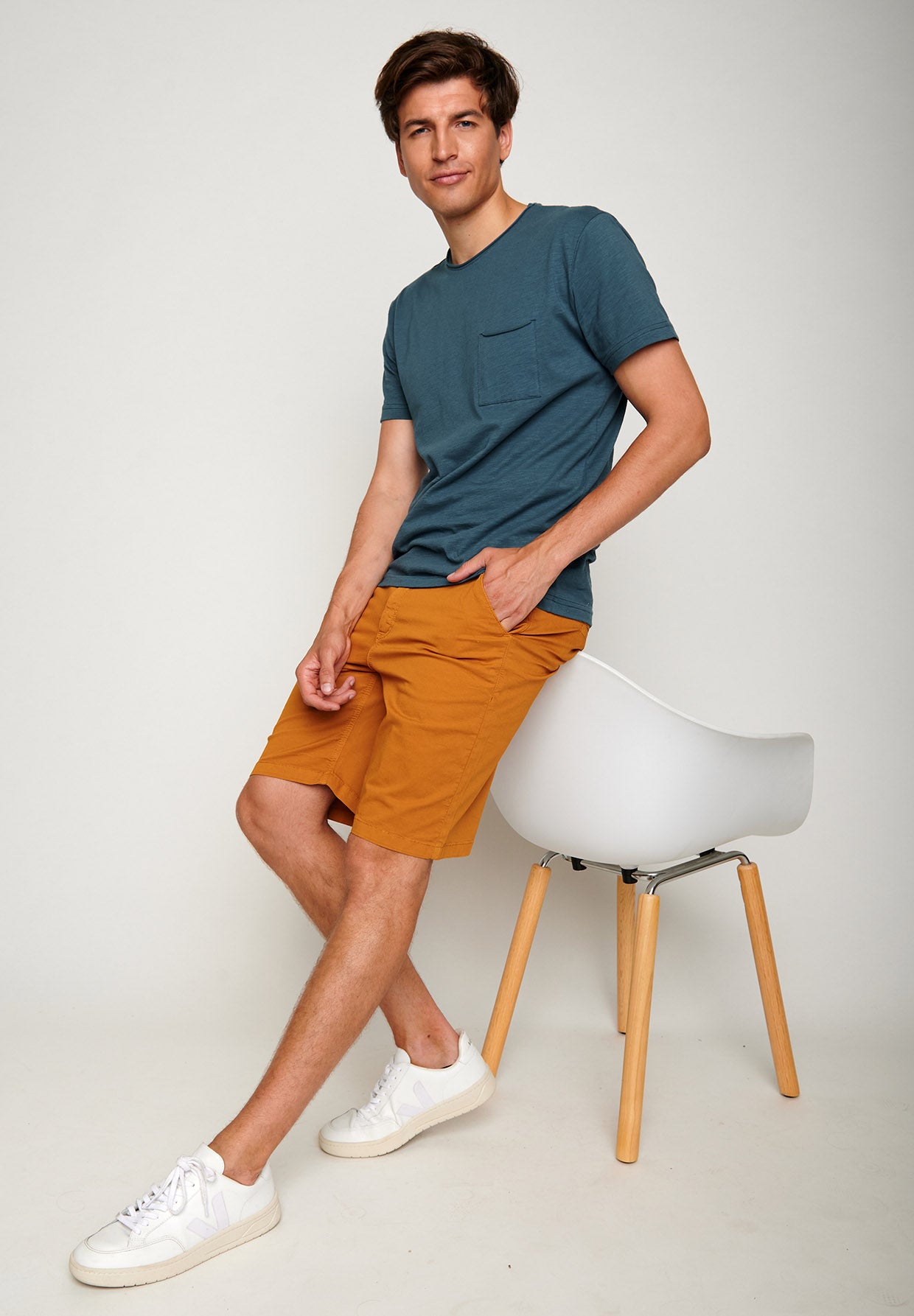 Blue Stone: Lässiges T-Shirt aus Bio-Baumwolle für Herren [6177]