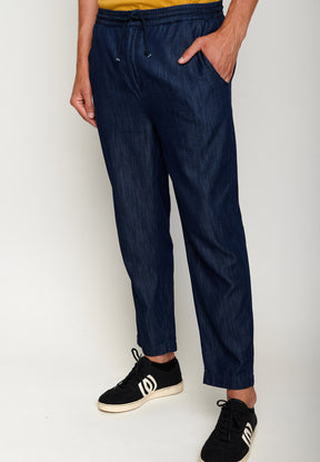 Blue Denim: Lässige Hose aus Bio-Baumwoll Mix für Herren [6209]