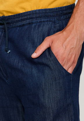 Blue Denim: Lässige Hose aus Bio-Baumwoll Mix für Herren [6211]